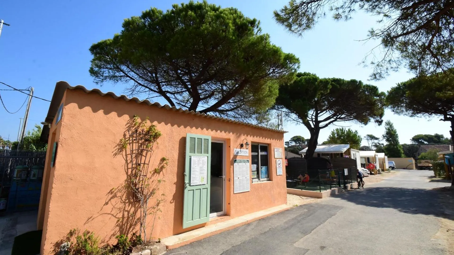 Campsite Camping La Bergerie Plage Hyeres