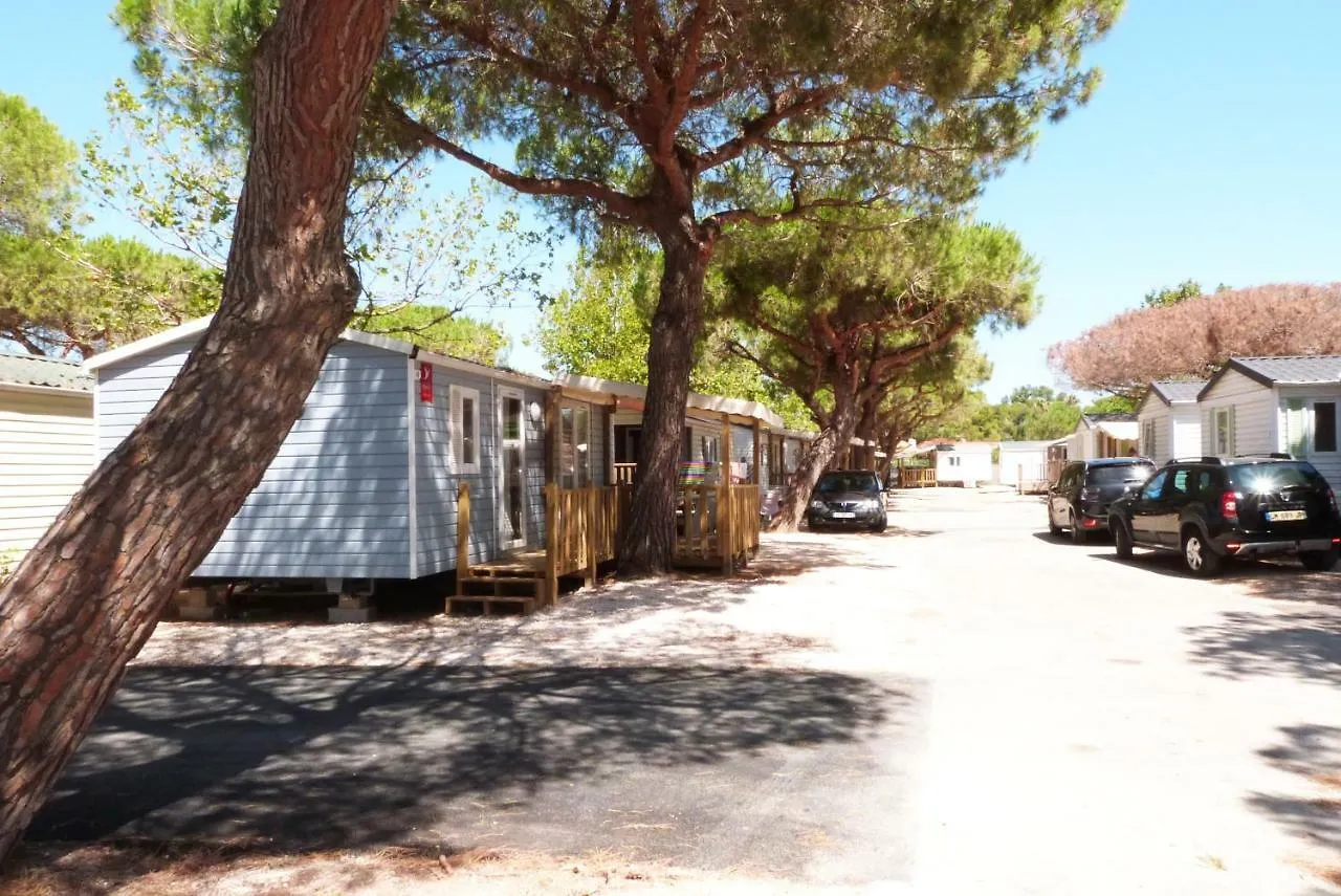 Camping La Bergerie Plage イエール