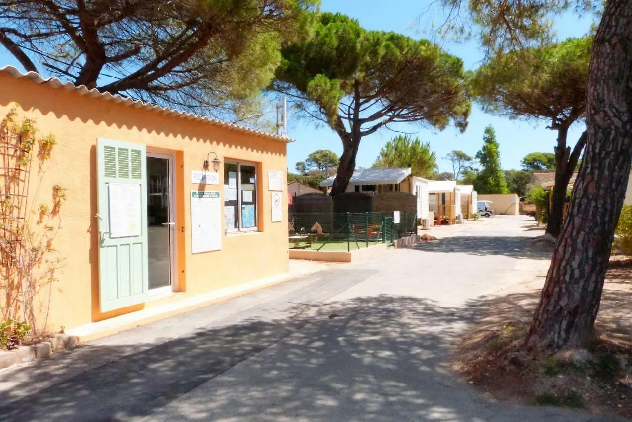 キャンプ場 Camping La Bergerie Plage イエール